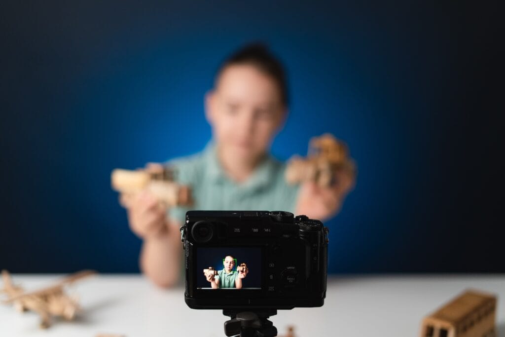 Short Videos and UGC Inphint